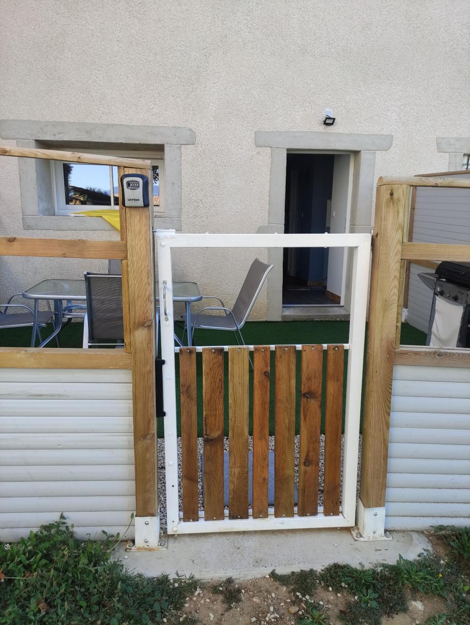Chez Nono Et Vero Roussillon  Dış mekan fotoğraf